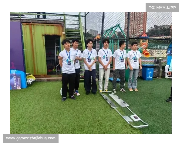 桨板家长观赛区设置人性化 家庭参与提升赛事温度 桨板家长观赛区设置人性化 家庭参与提升赛事温度